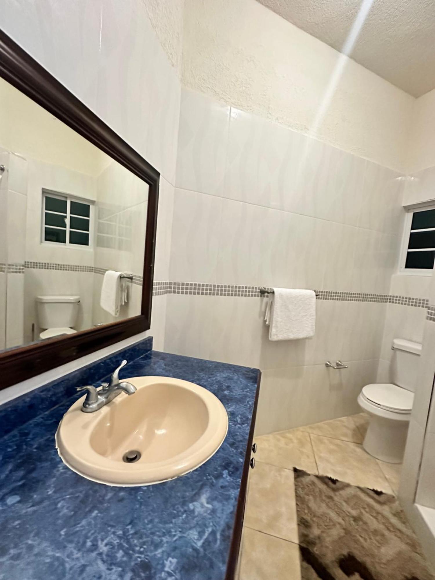 מונטגו ביי Ocean Sight Villa מראה חיצוני תמונה