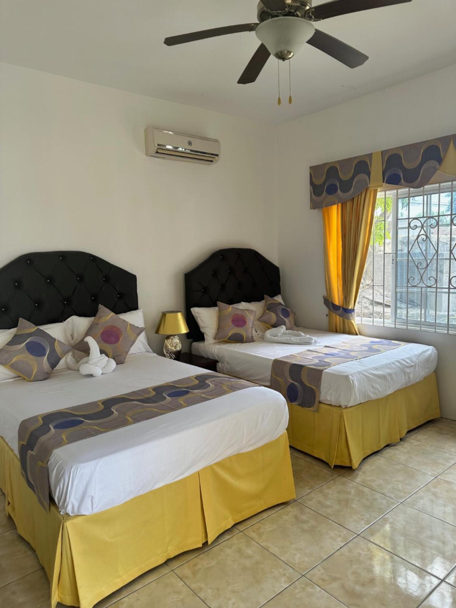 מונטגו ביי Ocean Sight Villa מראה חיצוני תמונה